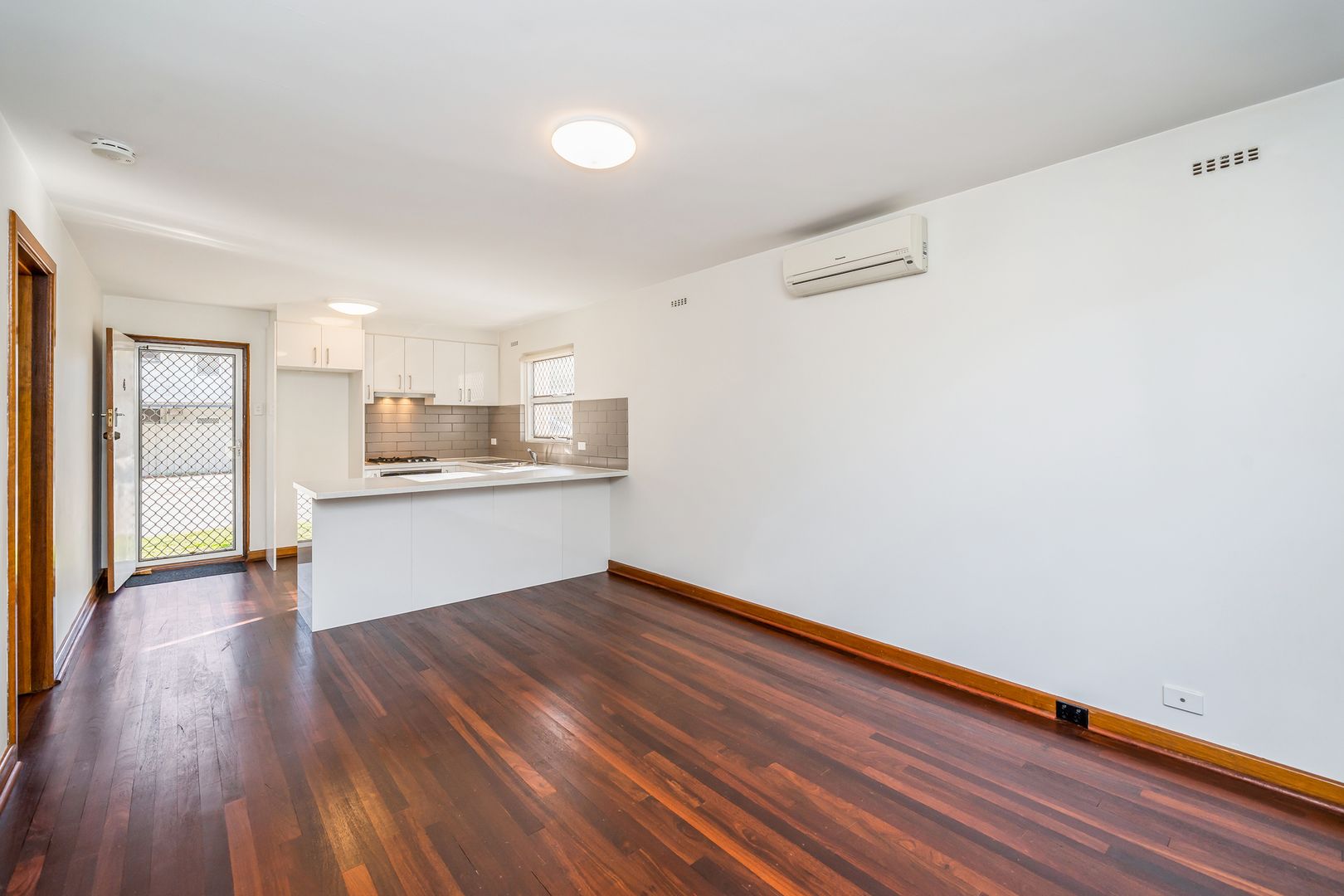 4/57 Troy Terrace, Jolimont WA 6014, Image 2