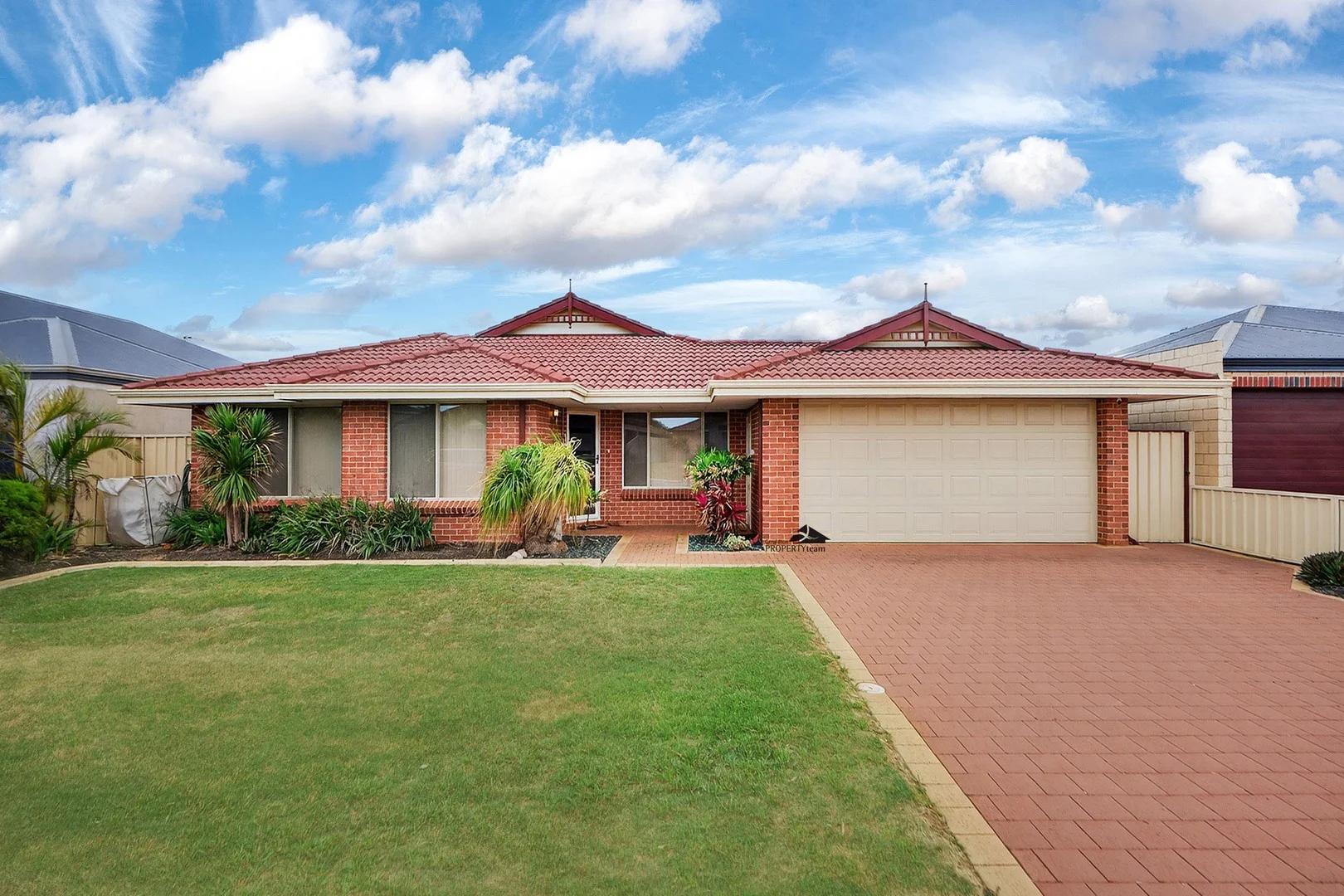33 Mark Way, Wandina WA 6530