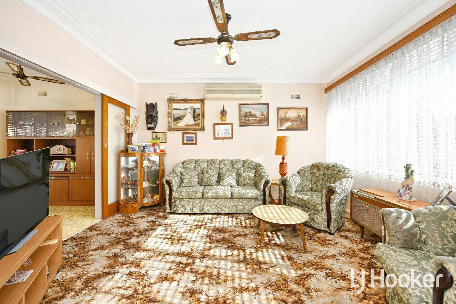 6 Forshaw Avenue, Chester Hill NSW 2162, Image 2