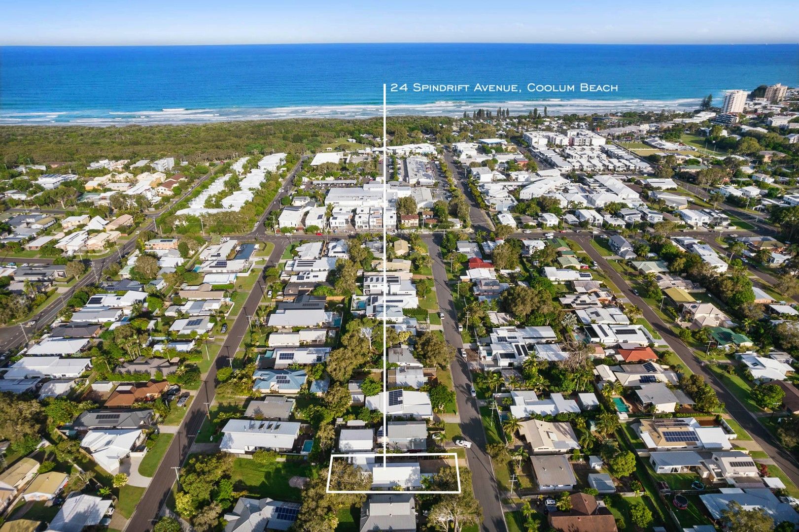 5 bedrooms House in 24 Spindrift Avenue COOLUM BEACH QLD, 4573