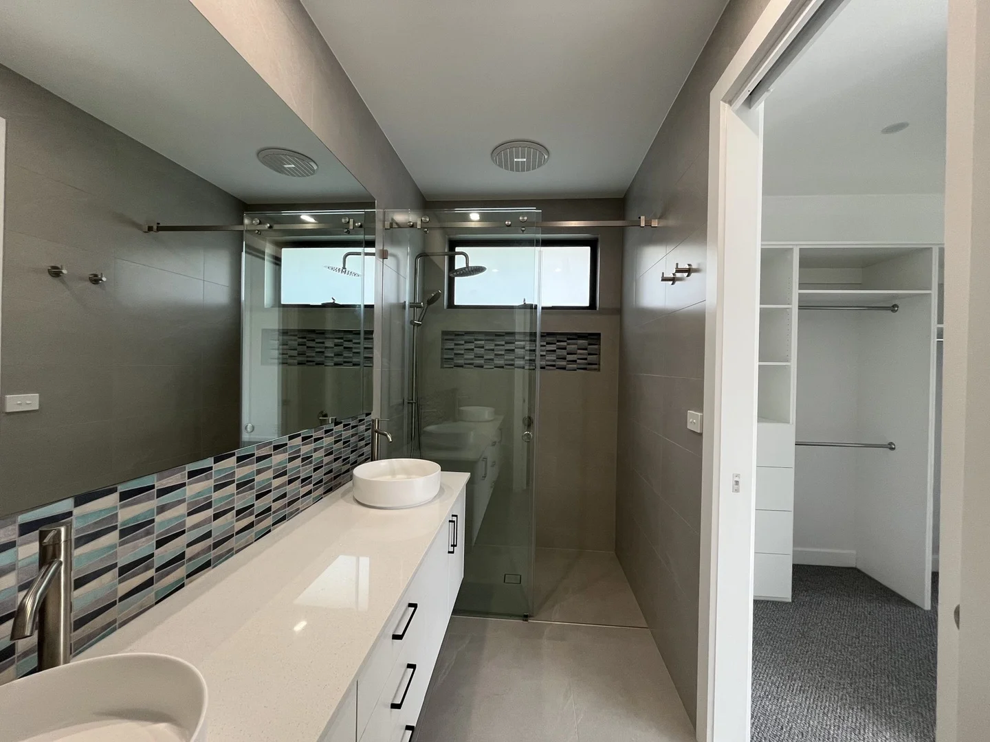 Additional image 7 of 2/21 Warrington Crescent, Wattle Glen VIC 3096