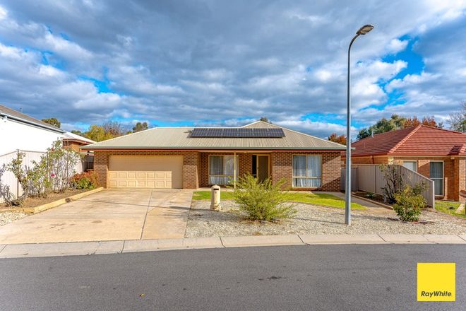 Picture of 2 Cresthaven Place, BENDIGO VIC 3550