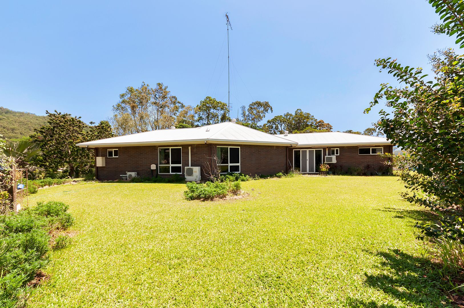Gordonvale QLD 4865 4 beds house for Sale, Reduced to 530,000