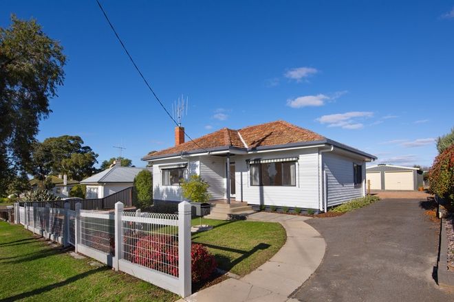 Picture of 15 Weatherall Street, CALIFORNIA GULLY VIC 3556