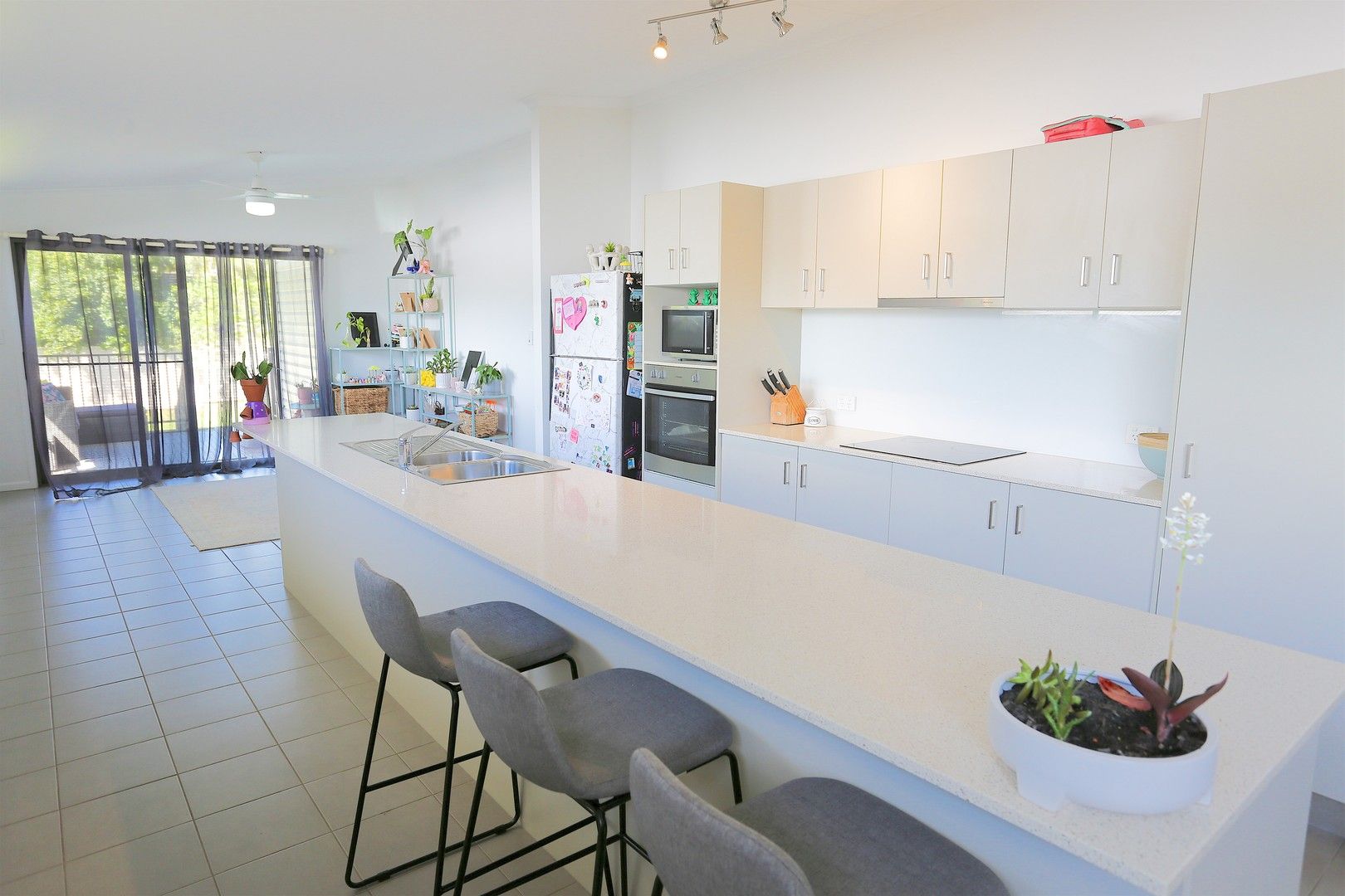 4 bedrooms House in 6 Eagle Place ZILZIE QLD, 4710