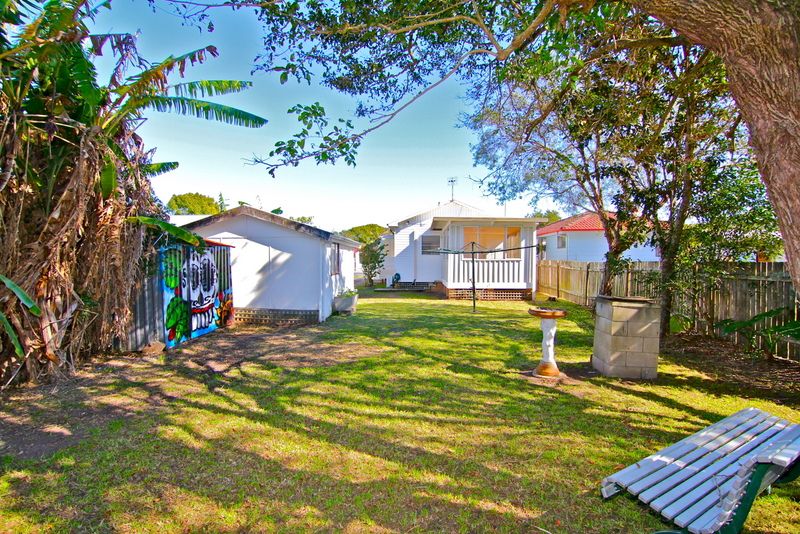 45 Grevillia Ave, DAVISTOWN NSW 2251, Image 2