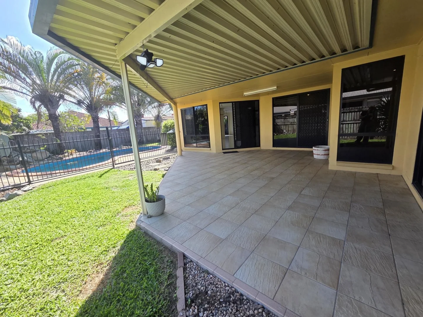 Additional image 3 of 14 Victor Avenue, Glenella QLD 4740
