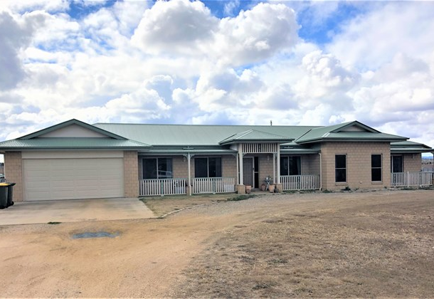 3 Condavale Drive, Rosenthal Heights QLD 4370