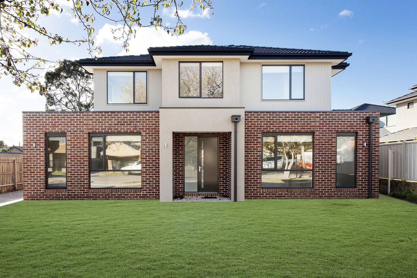 4 bedrooms Townhouse in 1/11 Paget Street HUGHESDALE VIC, 3166