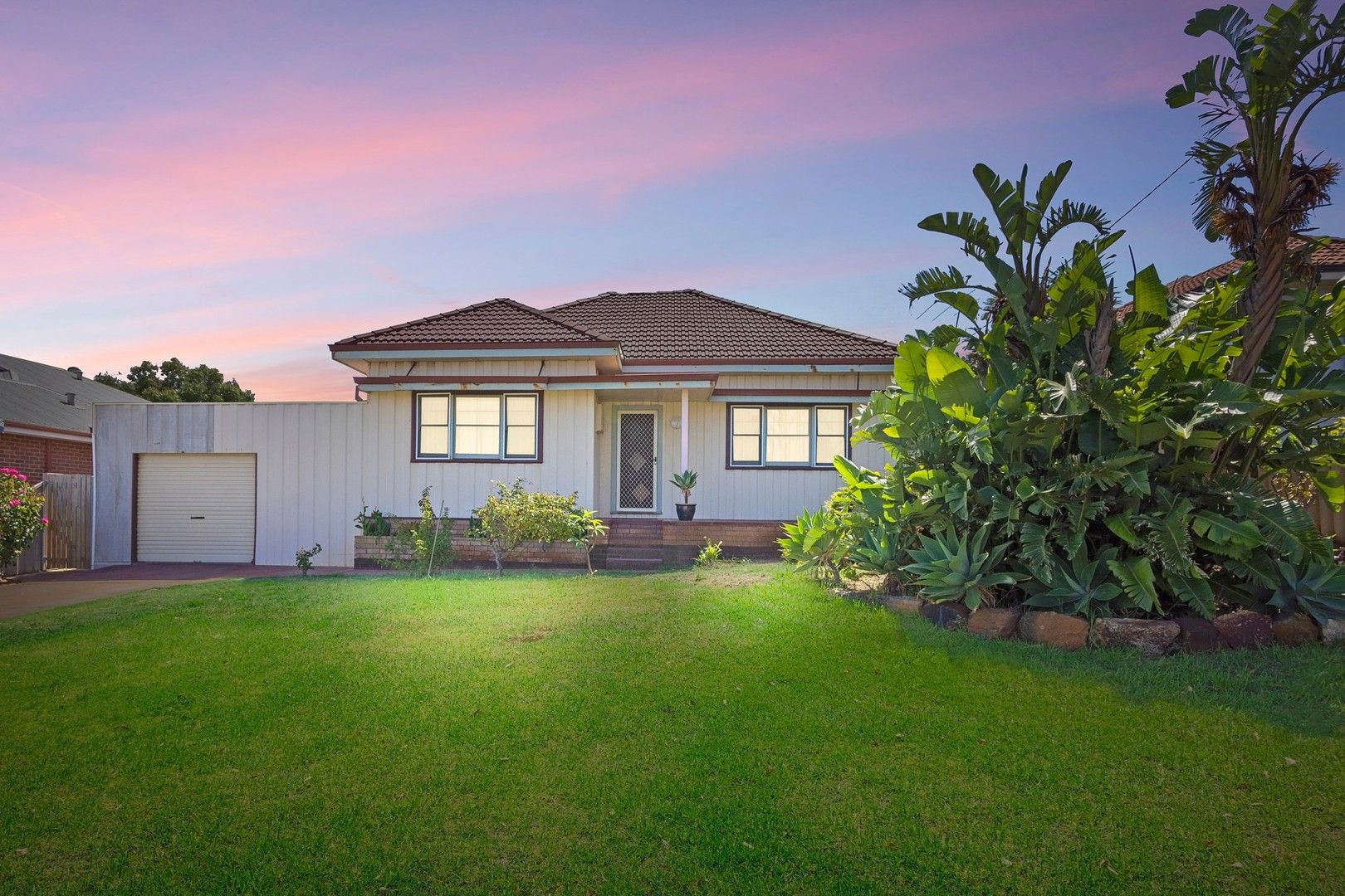 3 bedrooms House in 8 Tingle Street SOUTH BUNBURY WA, 6230