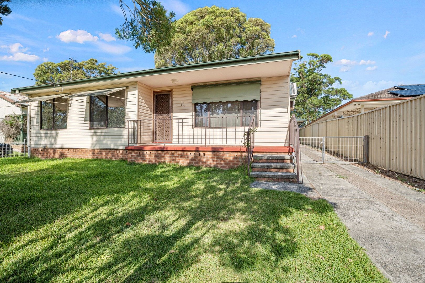 3 bedrooms House in 11 Myrna Road WYONGAH NSW, 2259