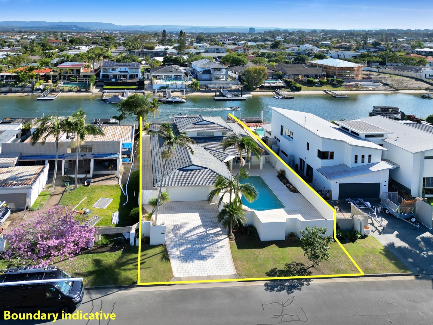 15 Platypus Avenue, Sorrento QLD 4217, Image 2