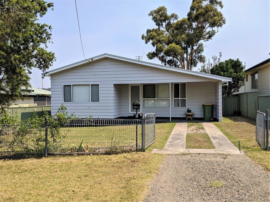 9 Monterey Avenue, Mannering Park NSW 2259, Image 0