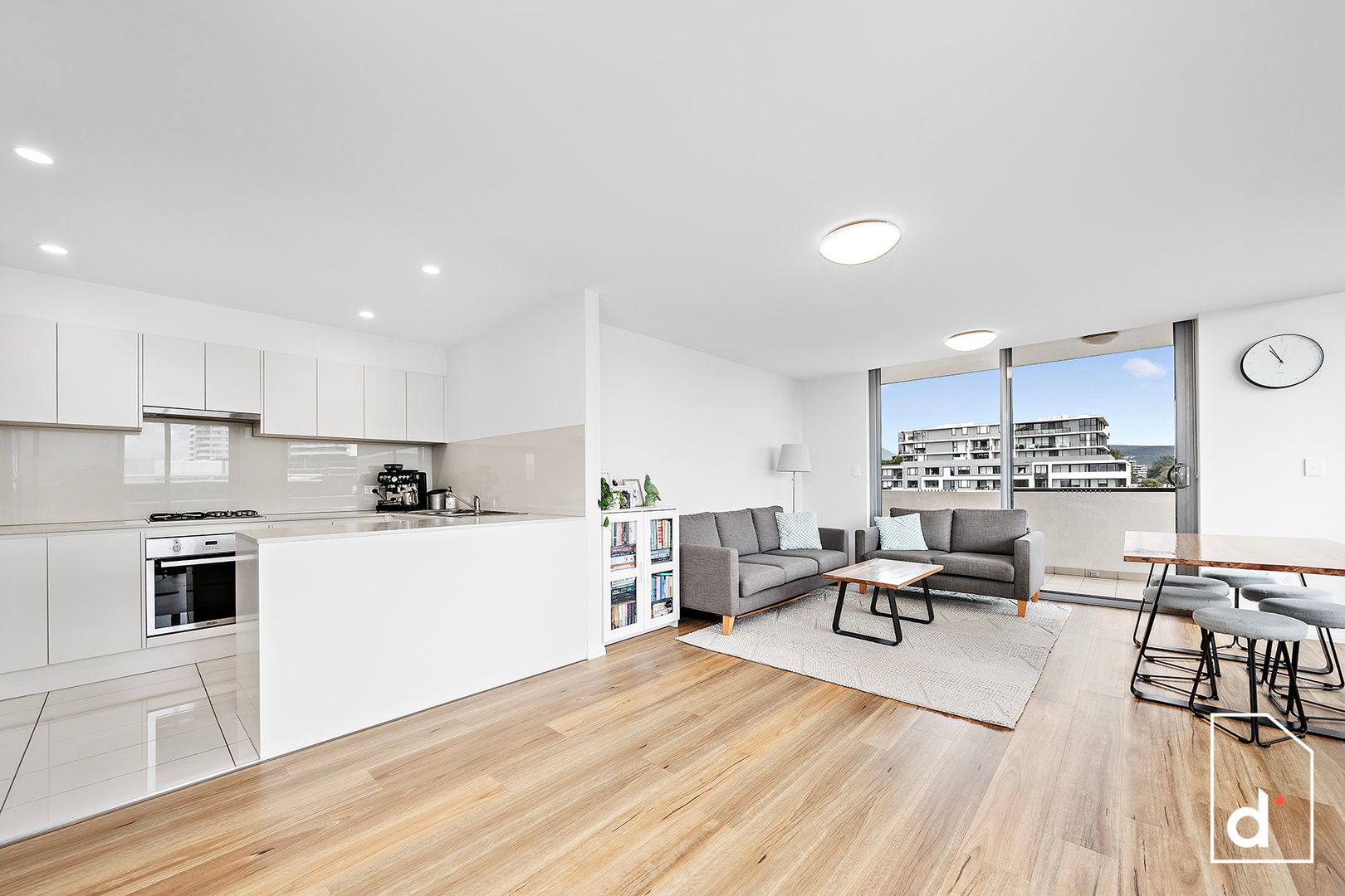 801/27 Atchison Street, Wollongong NSW 2500, Image 2