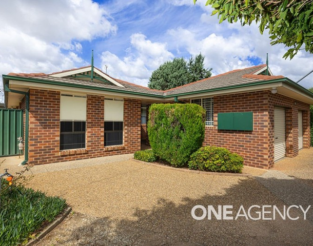 1/257A Lake Albert Road, Kooringal NSW 2650