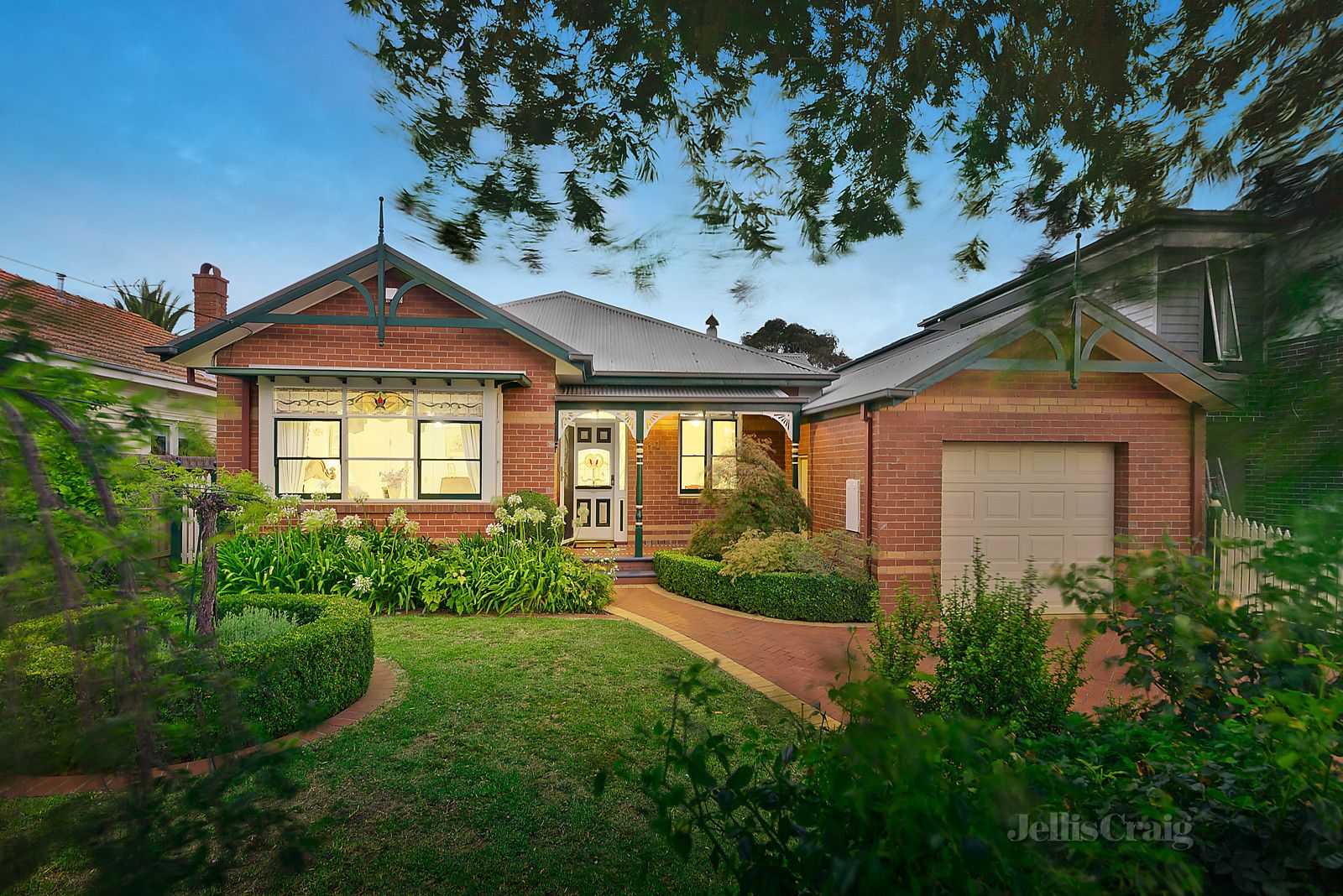 11 Holberg Street, Moonee Ponds Property History & Address Research