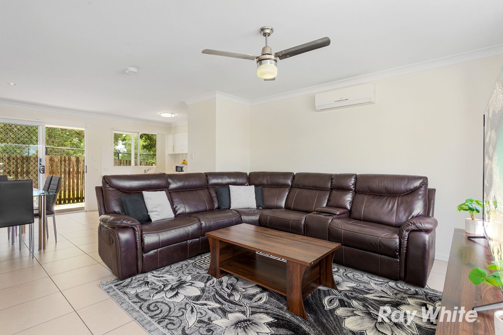 10/38 Waheed Street, Marsden QLD 4132, Image 2