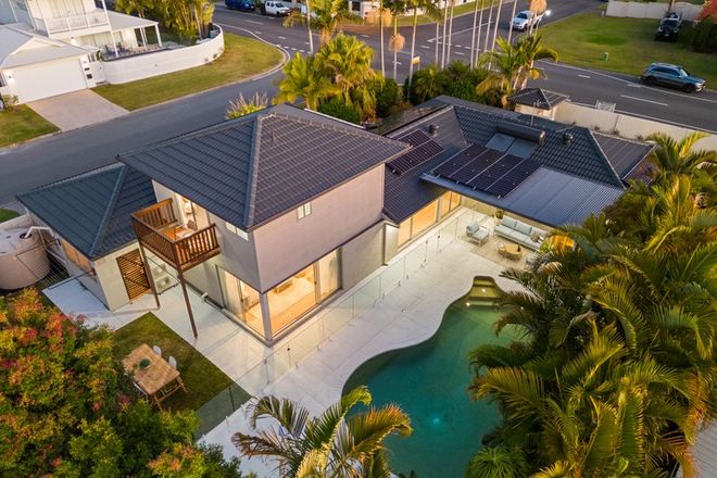 Picture of 73 Barrier Reef Drive, MERMAID WATERS QLD 4218