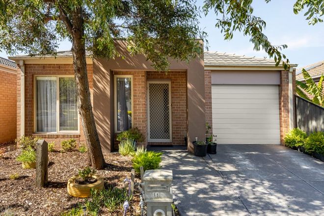 Picture of 11 Fermont Avenue, CRAIGIEBURN VIC 3064