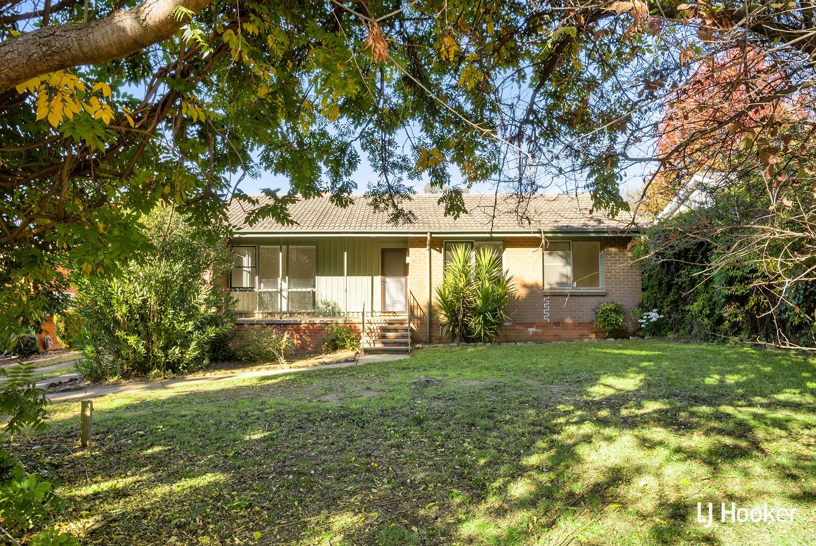 8 Crowther Place, Curtin ACT 2605, Image 0