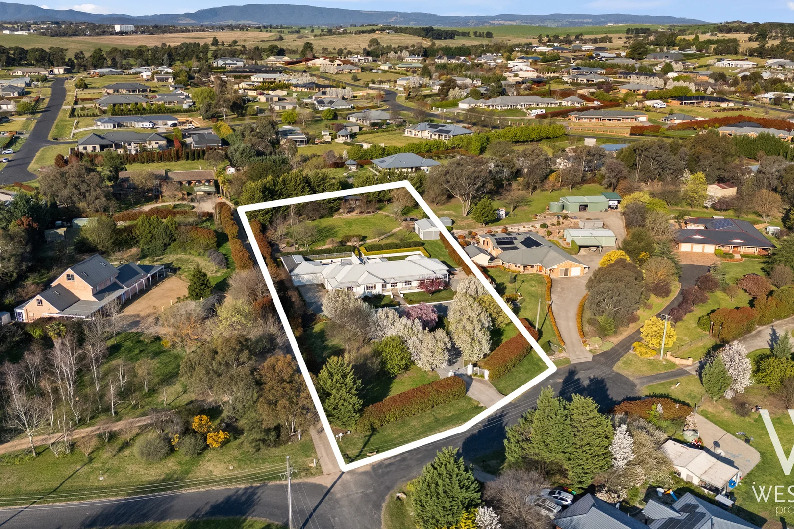 Additional image 46 of 35 Claremont Drive, White Rock NSW 2795