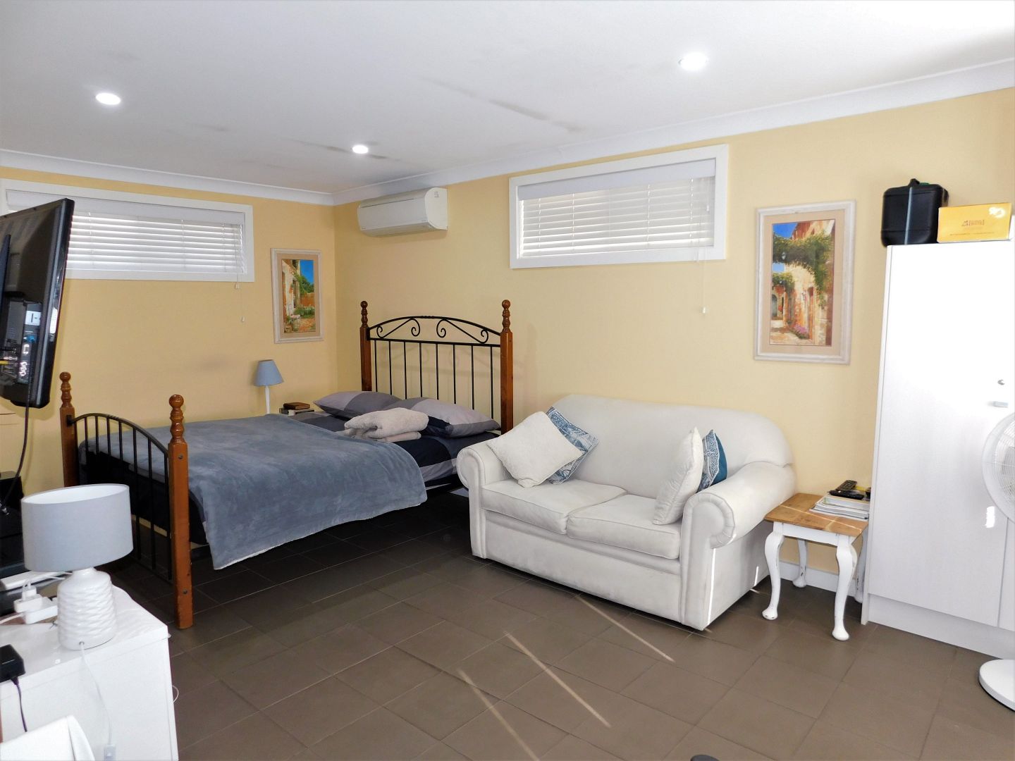 1/82 Victoria Parade, Bordertown SA 5268 Studio For Rent 200 Domain