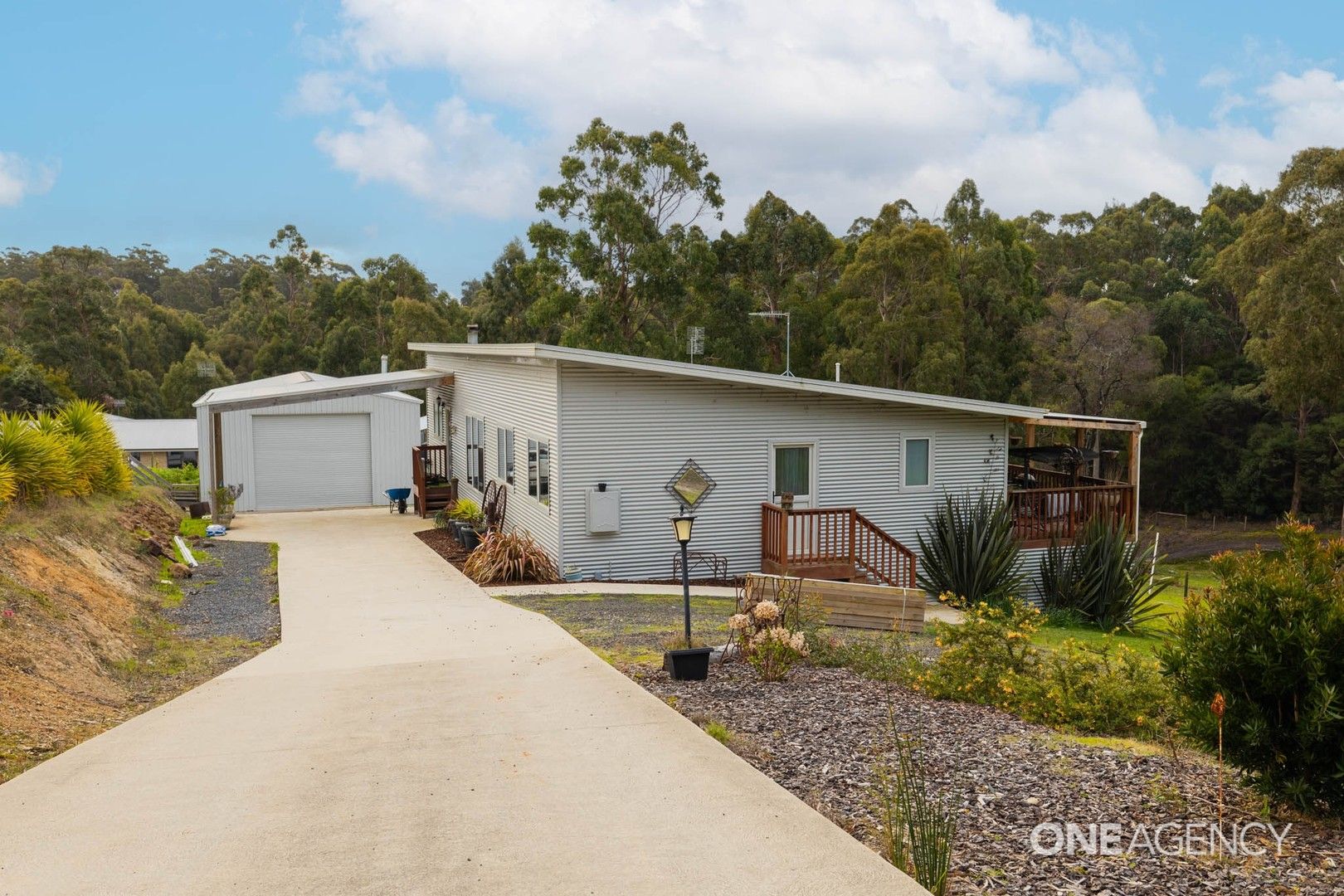 4 bedrooms House in 230 Back Cam Road SOMERSET TAS, 7322