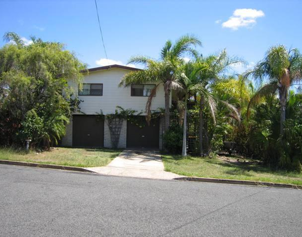 4 West Street, Torquay QLD 4655