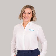 Libby Jessup, Sales representative