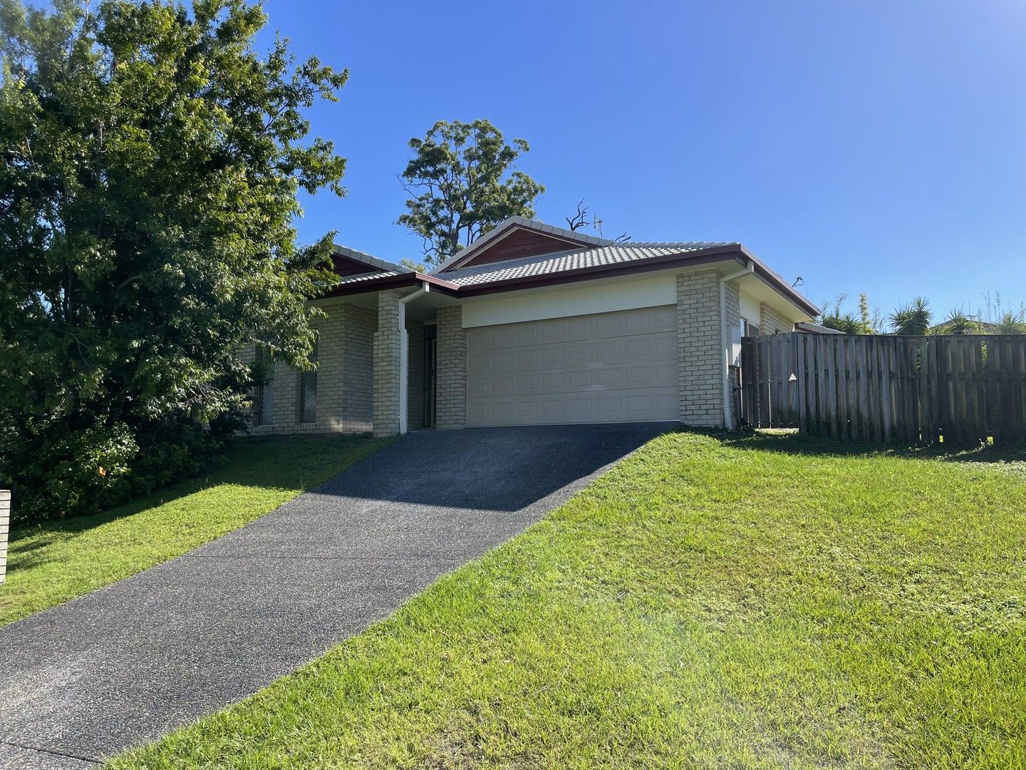 4 bedrooms House in 4 Coomera Heights Drive PIMPAMA QLD, 4209