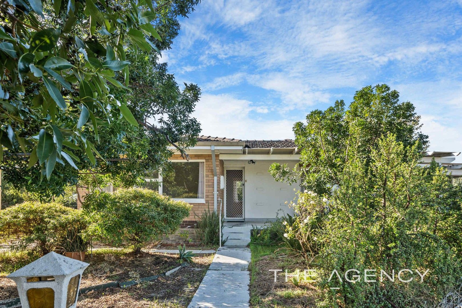 3 bedrooms House in 19 Hambledon Crescent ARMADALE WA, 6112