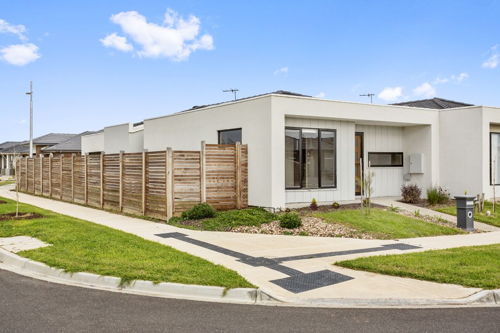 3 bedrooms House in 24 Pellets Road WYNDHAM VALE VIC, 3024