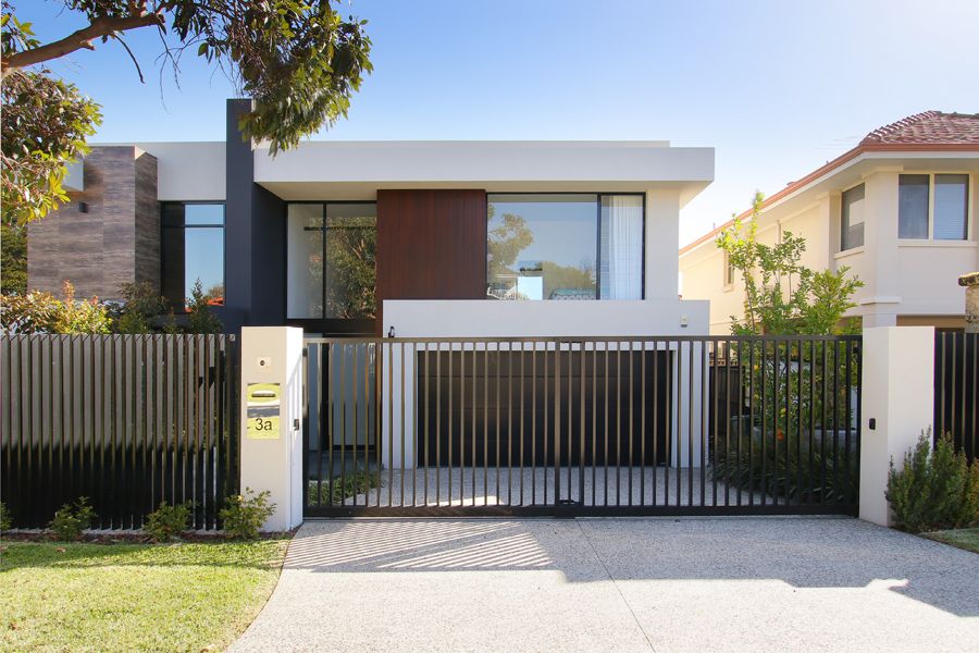 4 bedrooms House in 3A Lockhart Street COMO WA, 6152