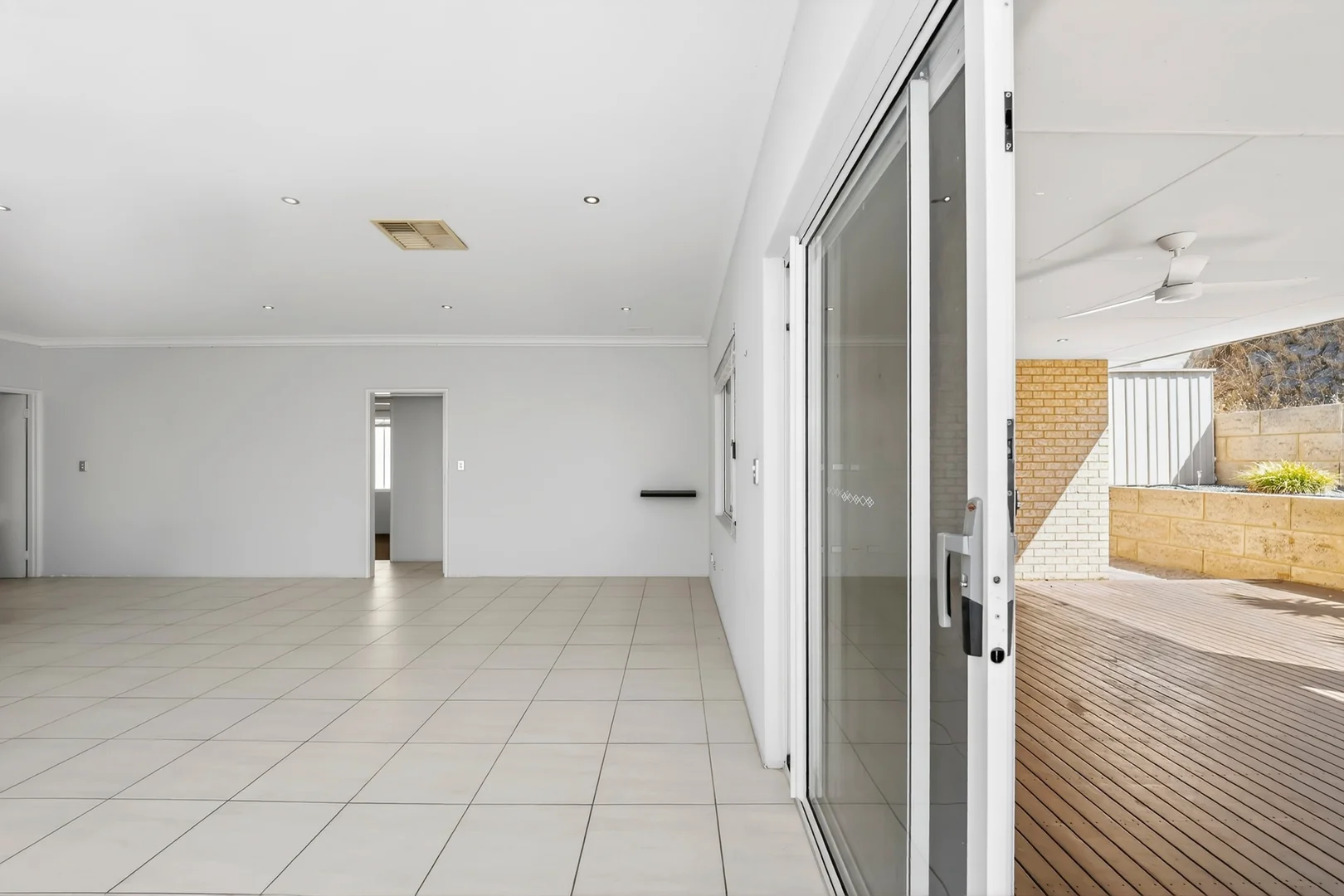 Additional image 8 of 17 Chieftain Pass, Madora Bay WA 6210