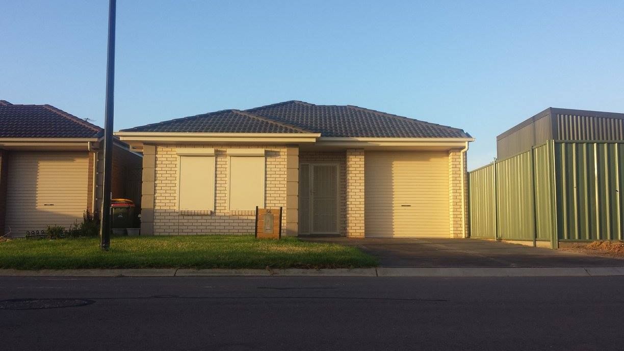 3 bedrooms House in 56 Royal Palm Drive PARAFIELD GARDENS SA, 5107
