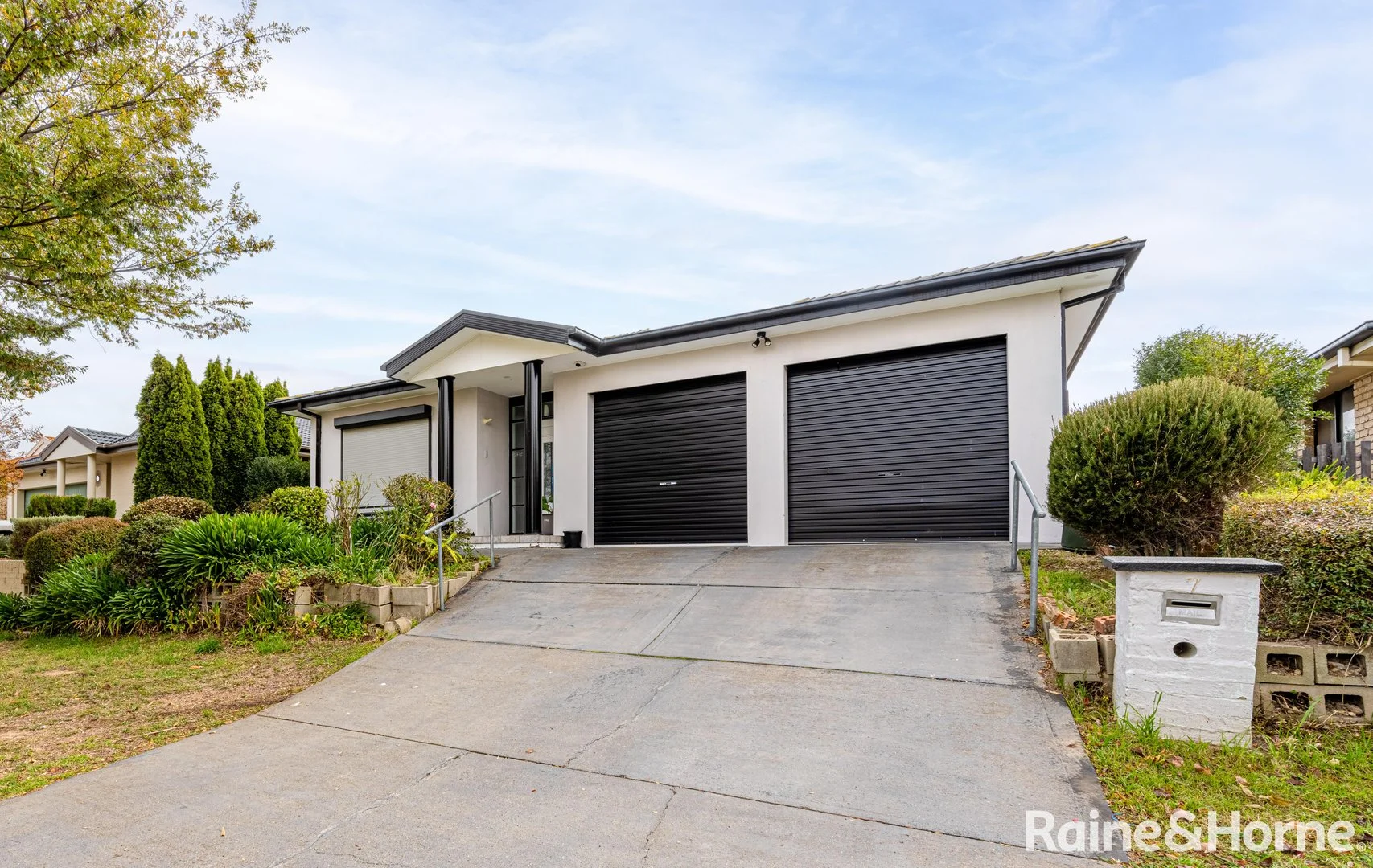 Primary image of 7 Rollston Street, Amaroo ACT 2914