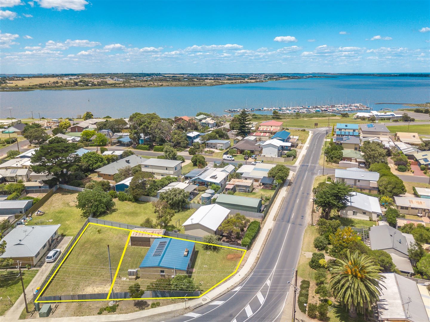 122 Barrage Road, Goolwa South SA 5214, Image 0