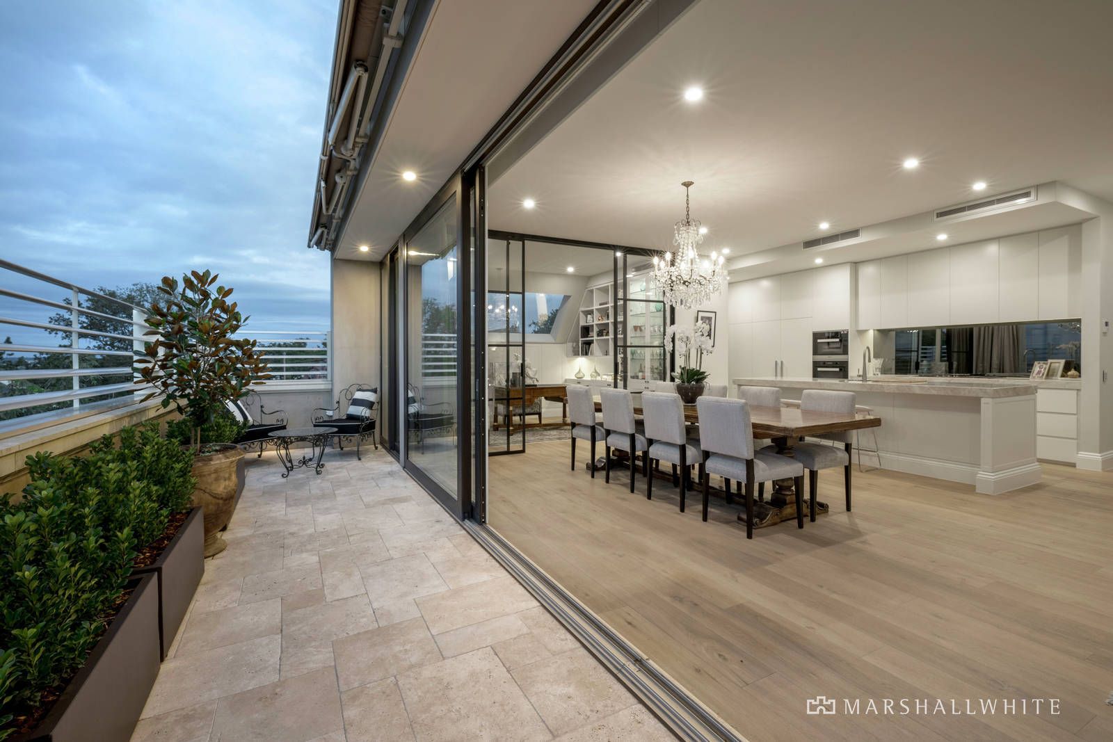 2 bedrooms Apartment / Unit / Flat in Penthouse, 1075 Malvern Road TOORAK VIC, 3142