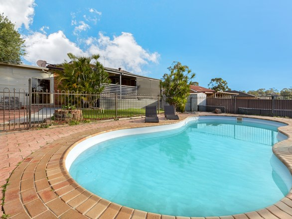 17 Octavia Avenue, Rosemeadow NSW 2560