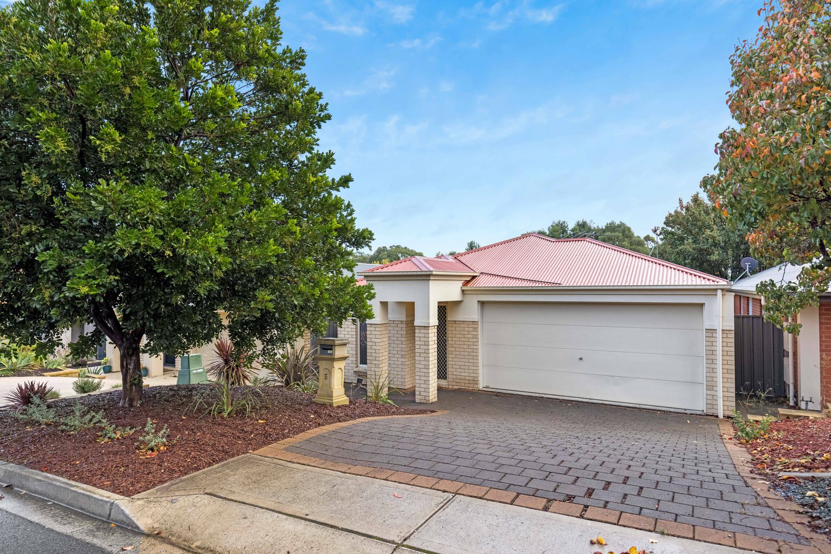 3 bedrooms House in 5 Cabernet Close OLD REYNELLA SA, 5161