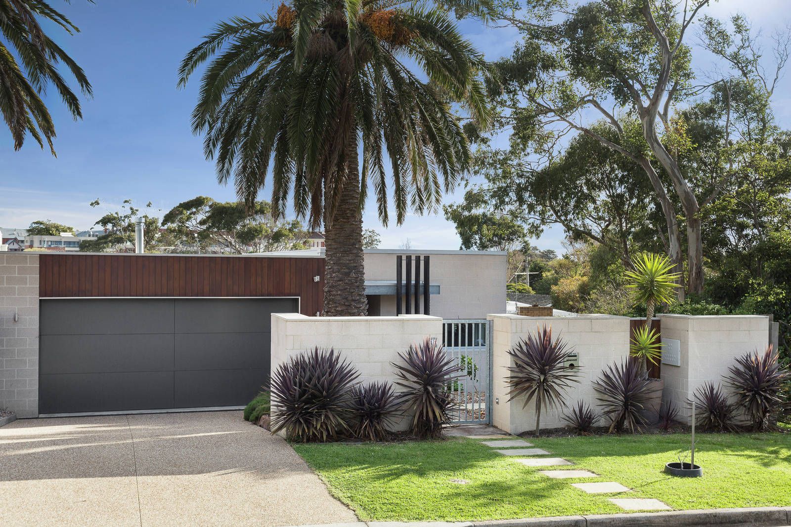 11 Bath Street, Mornington VIC 3931, Image 0