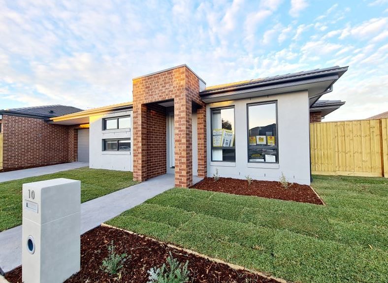 3 bedrooms House in 10 Strawberry Road WYNDHAM VALE VIC, 3024