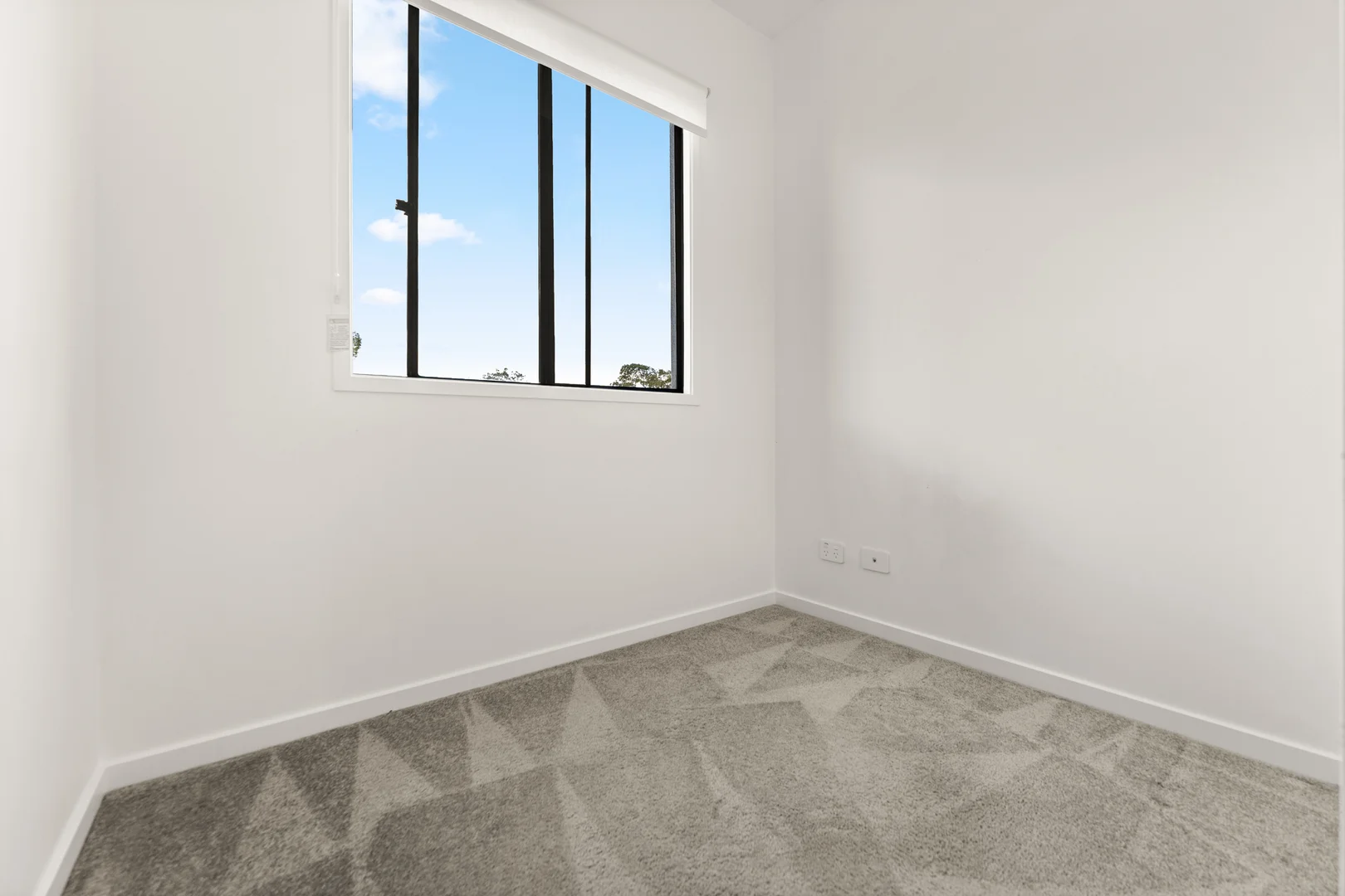 Additional image 14 of 2 Maple Court, Arundel QLD 4214