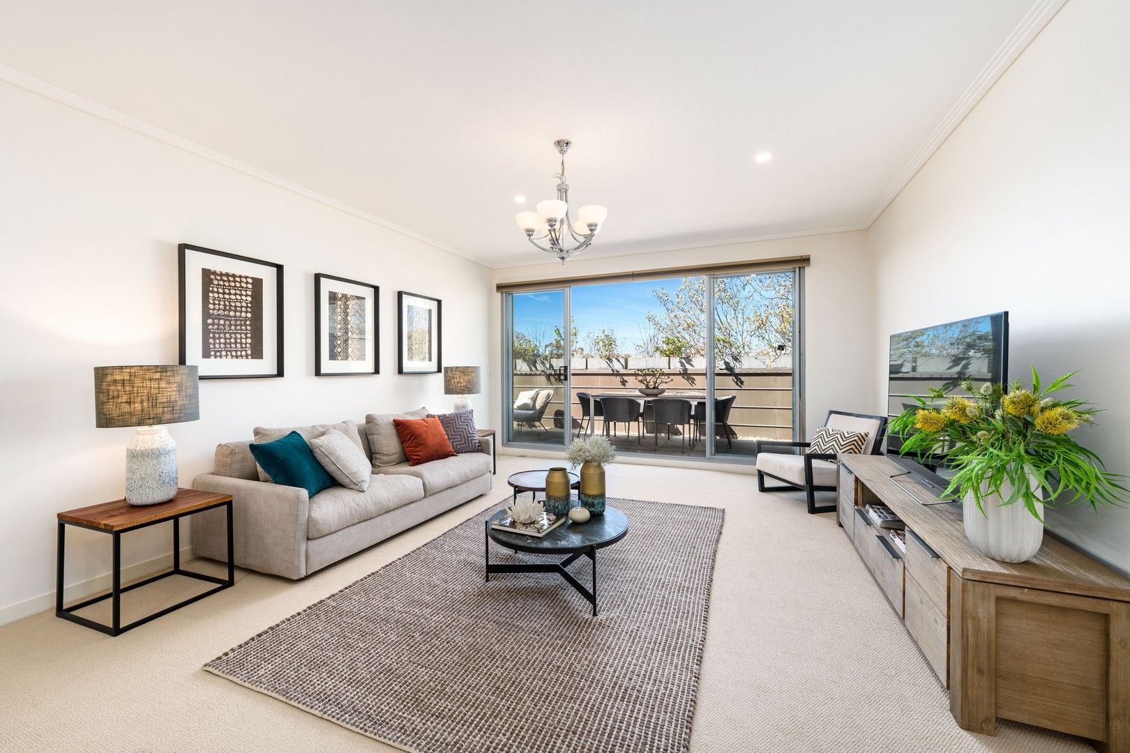 3 bedrooms Apartment / Unit / Flat in 305/20 Young Street NEUTRAL BAY NSW, 2089
