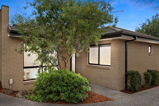 Picture of 2/15 Batesford Road, CHADSTONE VIC 3148
