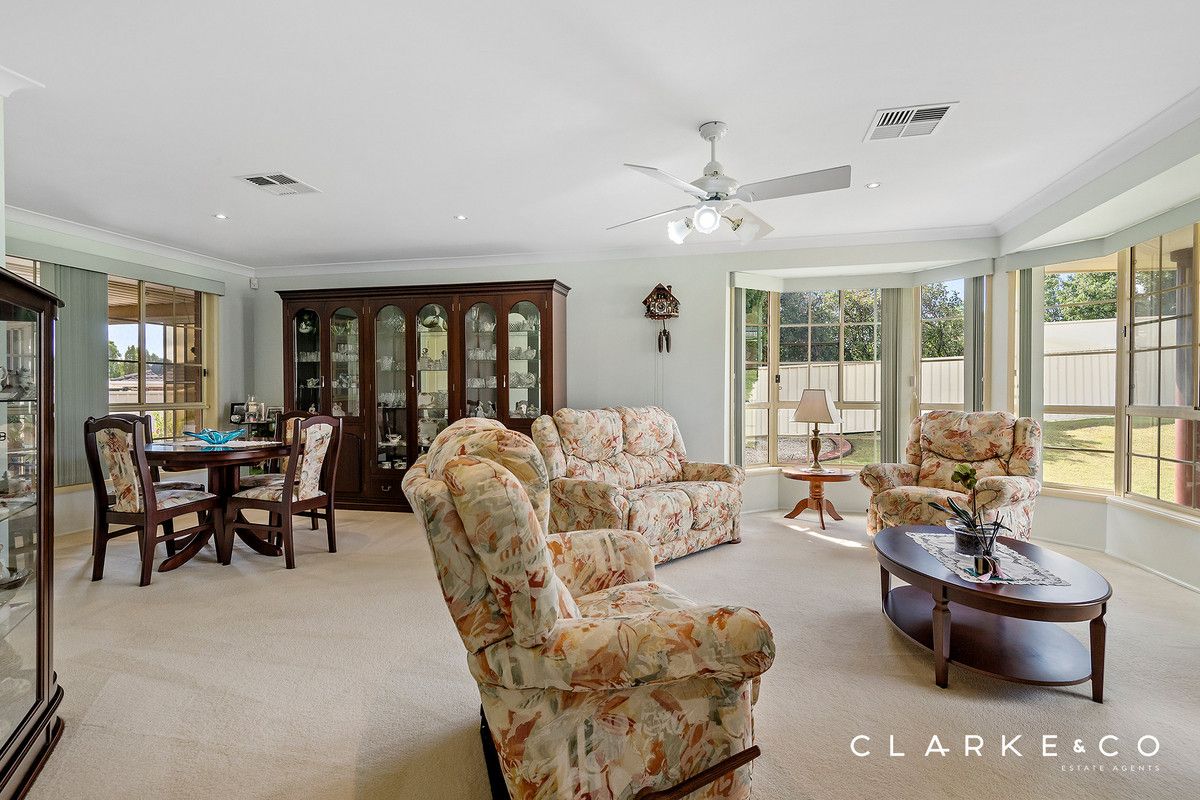 4 Treefern Close, Aberglasslyn NSW 2320, Image 2