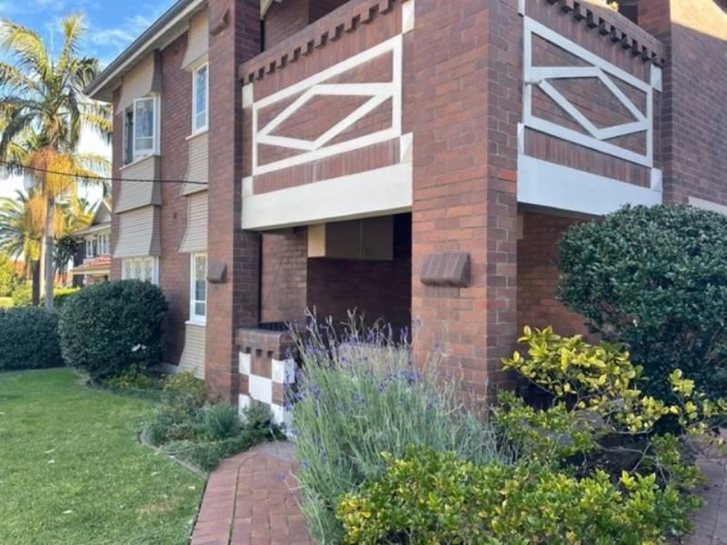 3 bedrooms Apartment / Unit / Flat in 1/1 Moira Crs COOGEE NSW, 2034