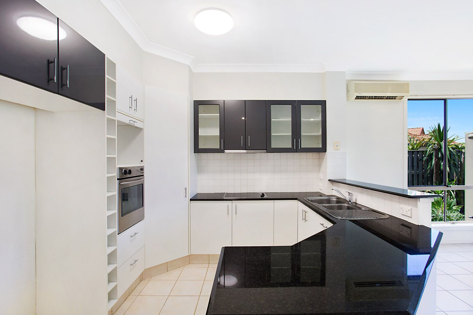 2/2 Duxton Drive, Varsity Lakes QLD 4227, Image 1