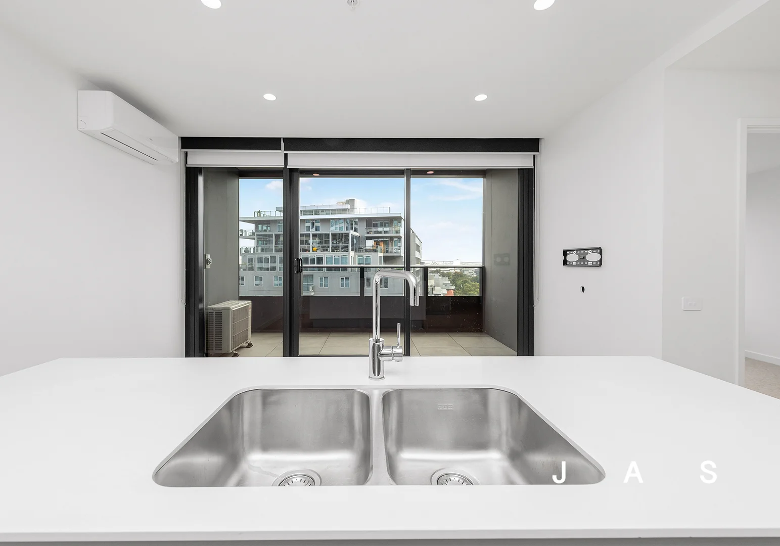 Additional image 11 of 709/2 Hallenstein St, Footscray VIC 3011