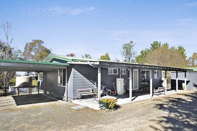 Picture of 196 Douglas Close, CARWOOLA NSW 2620